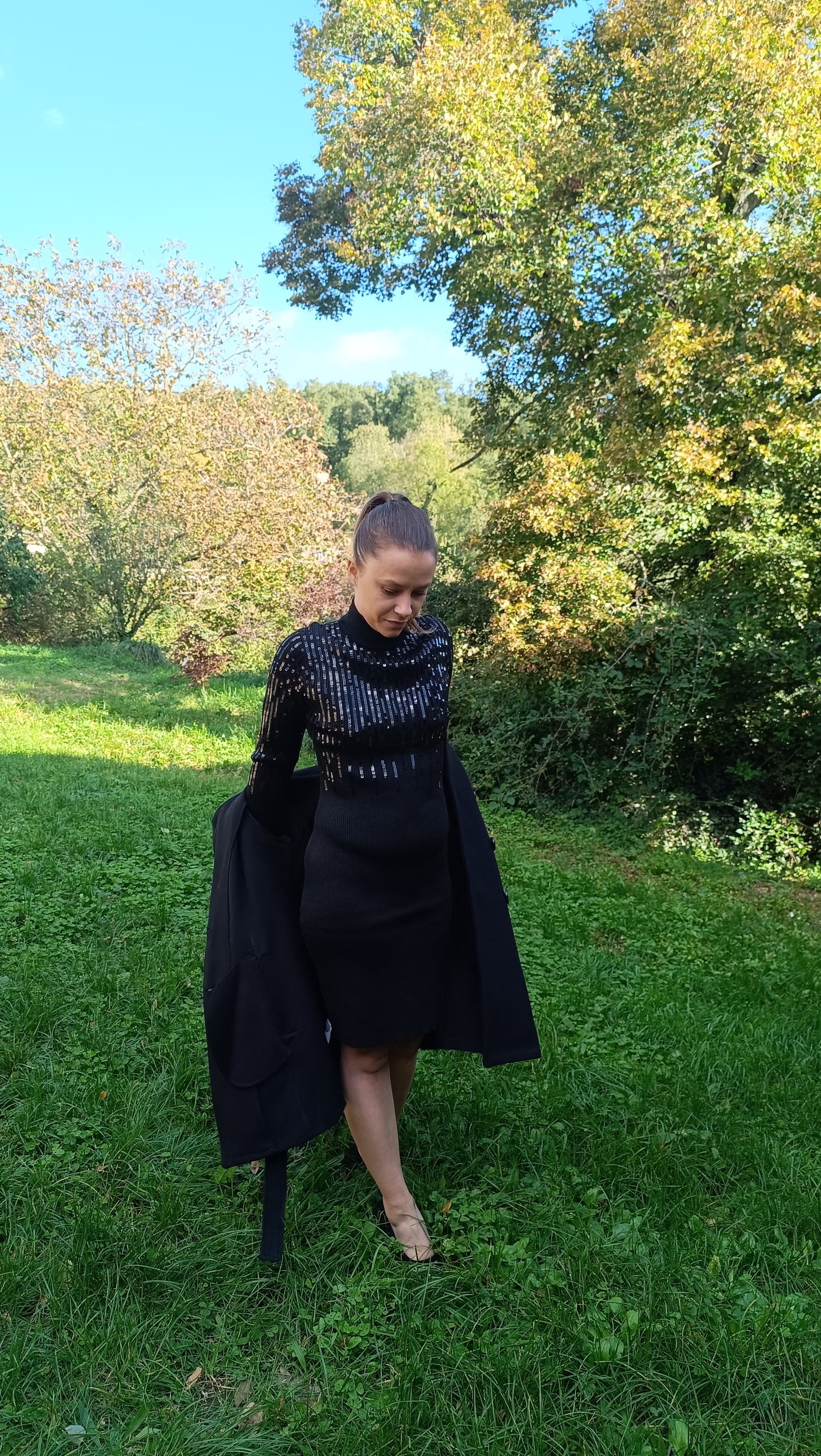 Robe pull à sequin noir