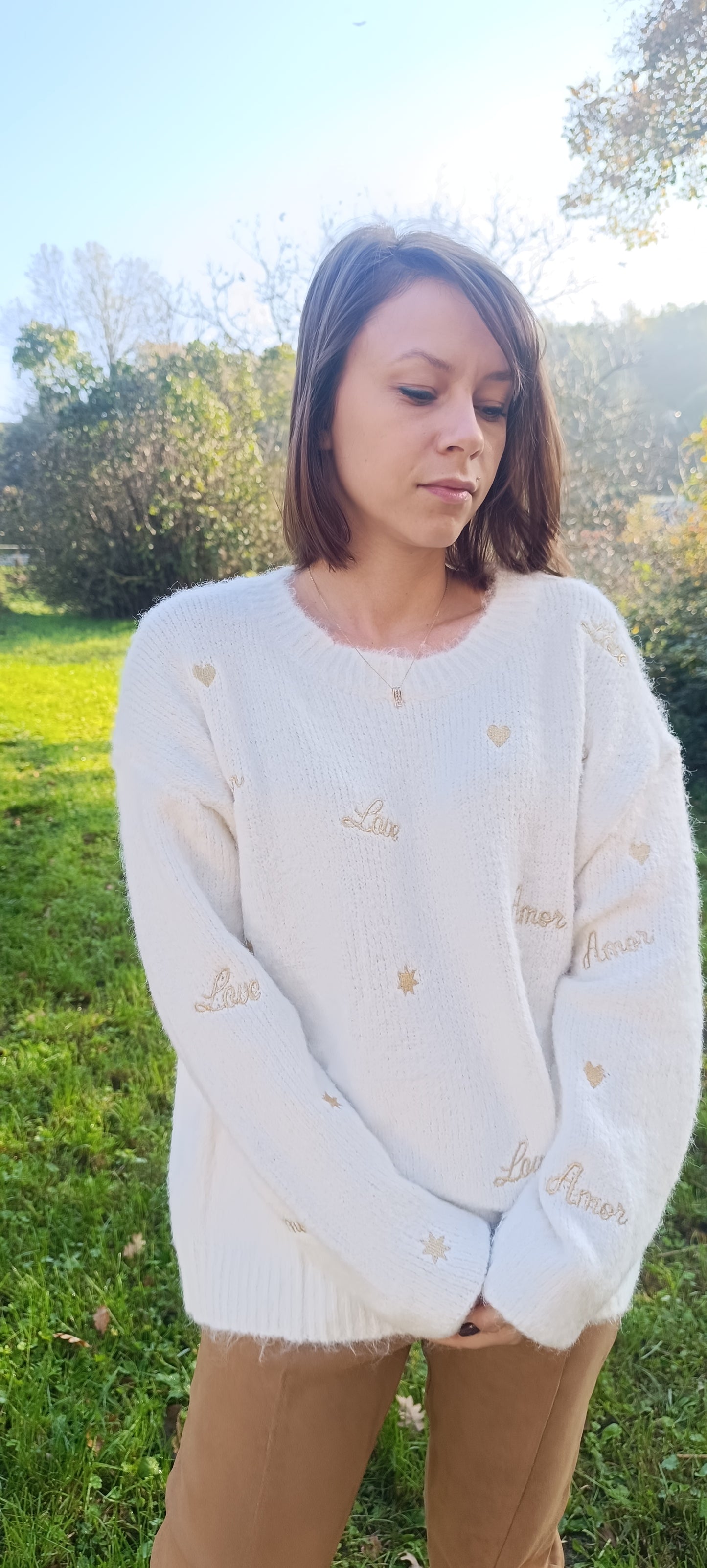 Pull AMOUR doux broderies dorées