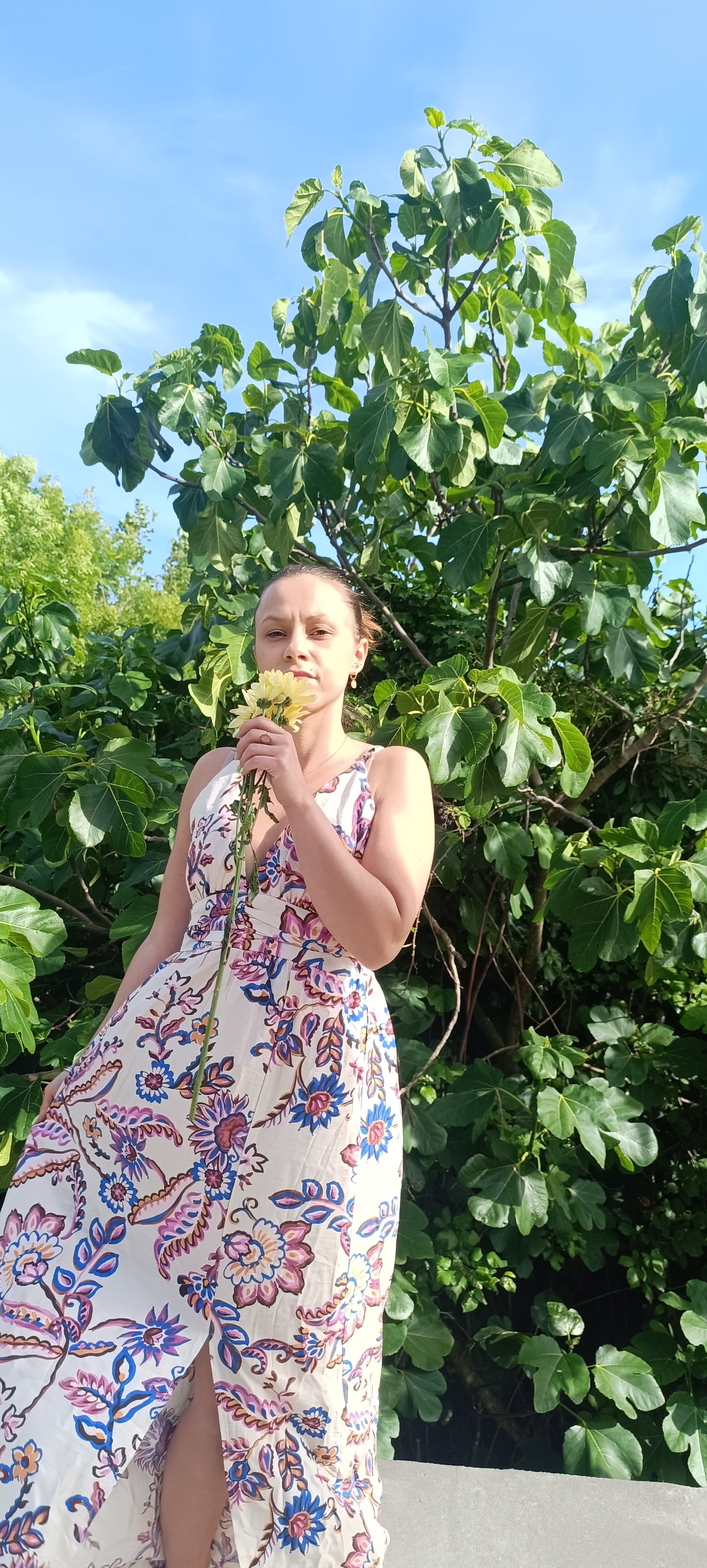 Robe longue écru col V et fente