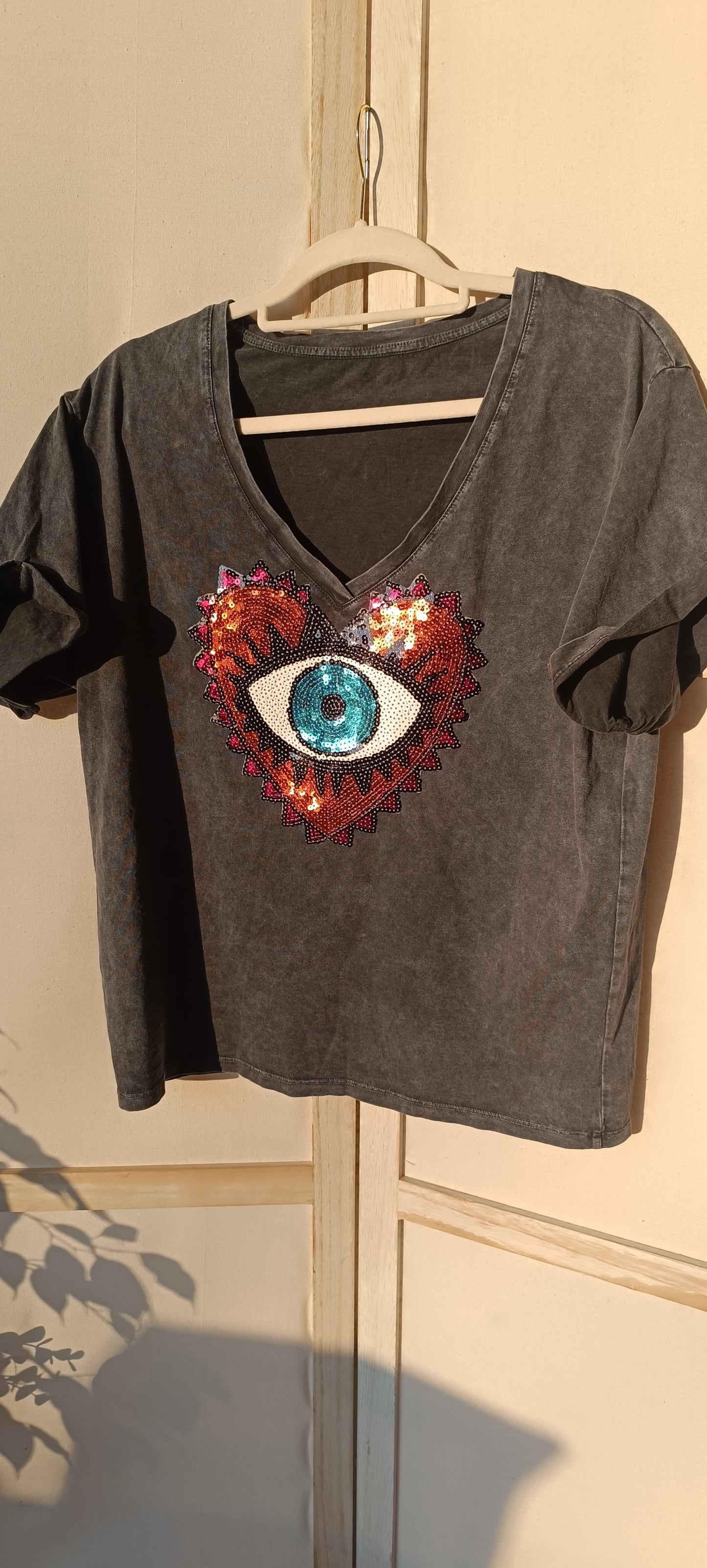 Tee-shirt oversize oeil en sequin