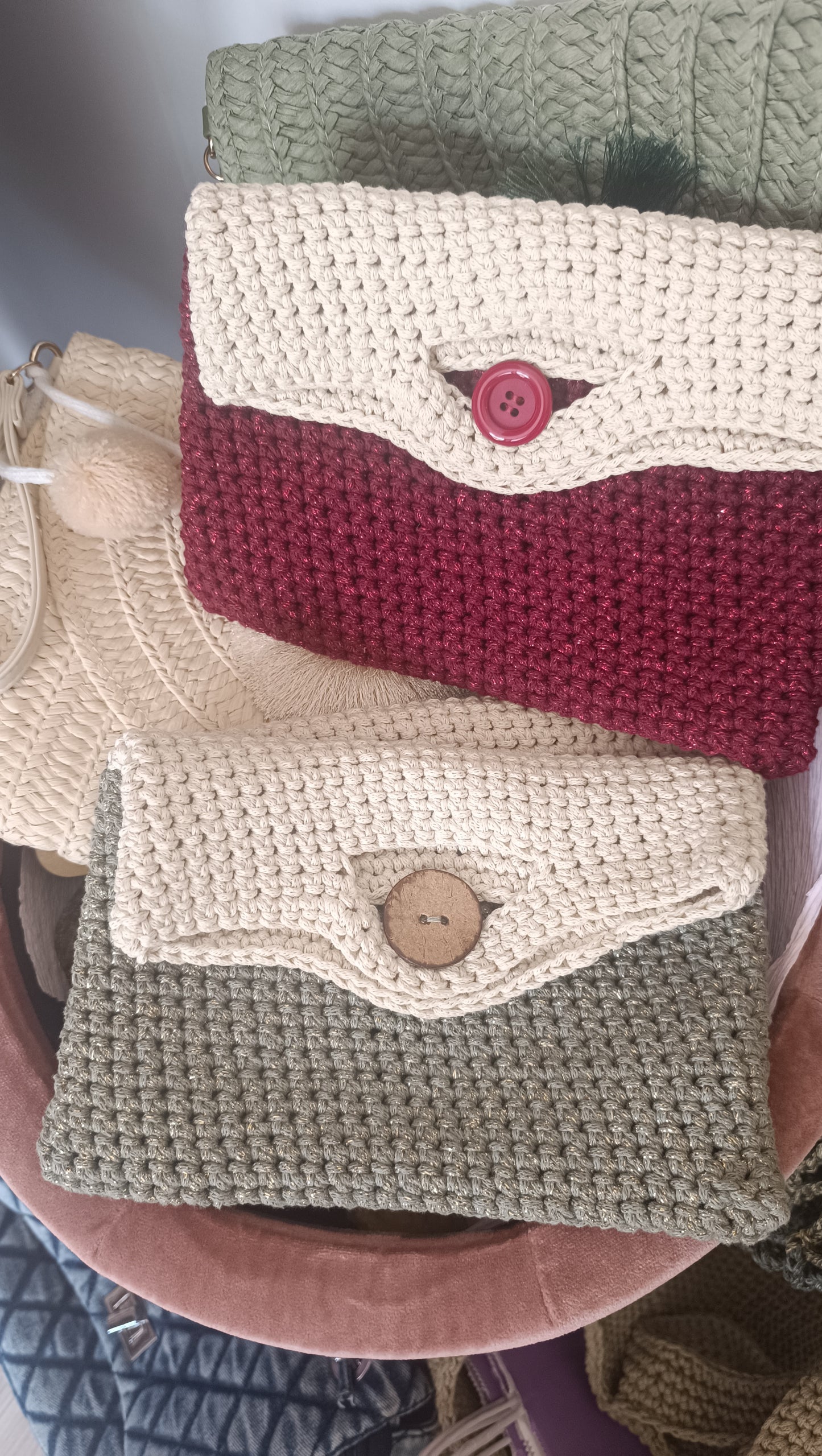 Pochette fait main en crochet