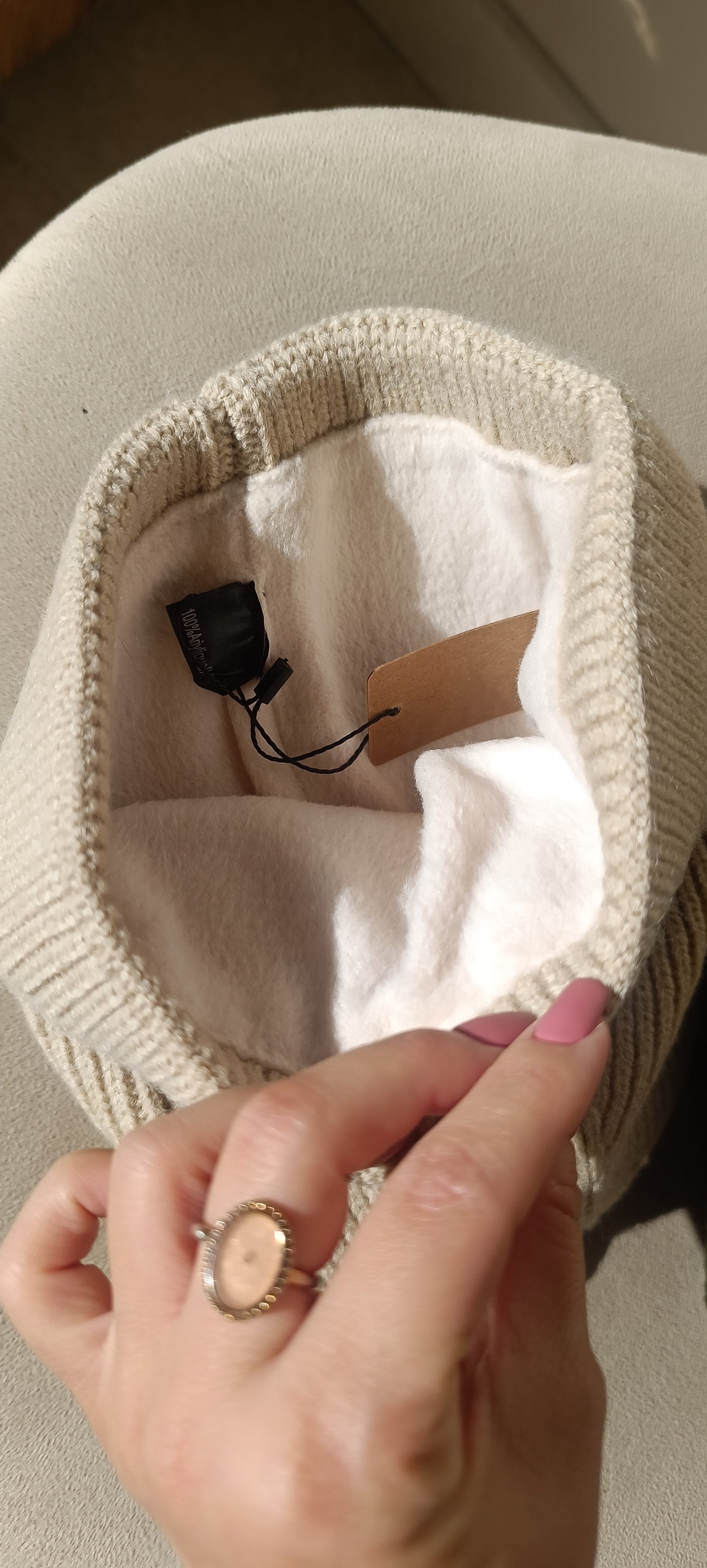 Bonnet en maille avec ourlet