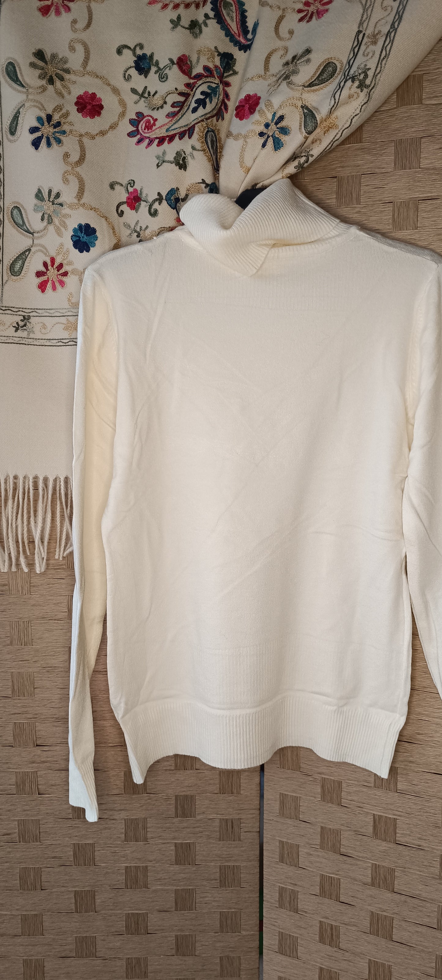 Pull col roulé plusieurs coloris