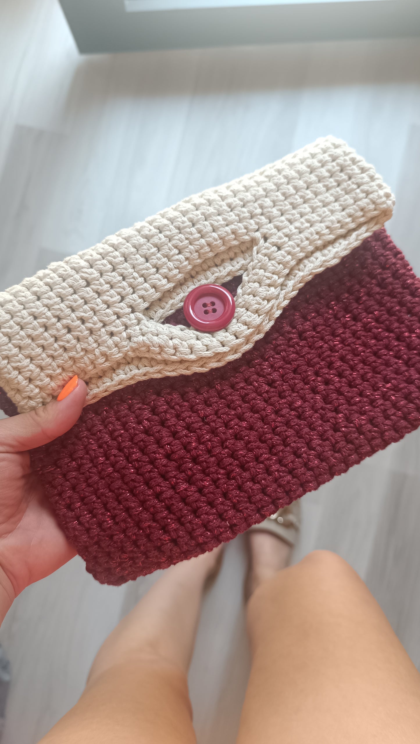 Pochette fait main en crochet