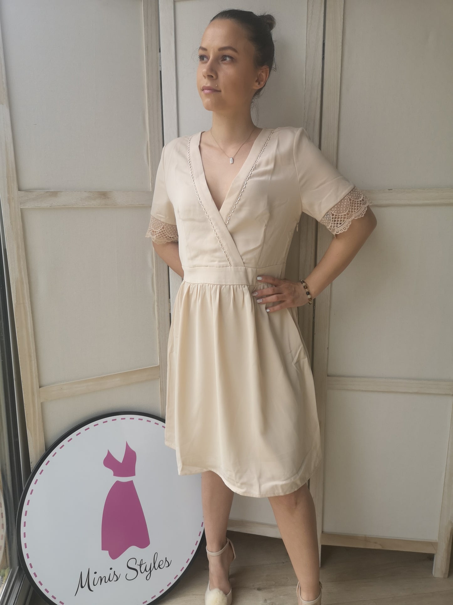 Robe cérémonie beige